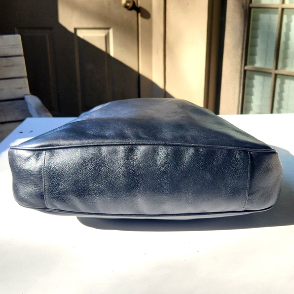 Gucci Bamboo 1947 Collection - Black Vintage Shoulder Bag with Bamboo Handle - Picture 5 of 16